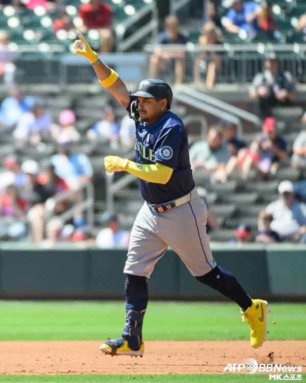 시애틀 타선은 2회에만 8점을 뽑는 집중력을 보여줬다. 사진(美 애틀란타)=ⓒAFPBBNews = News1