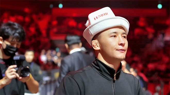 Alatoo Fighters League 플라이급 챔피언 ‘펜리르’ 다니야르 토이추베크 우울루가 2025년 8월 인천광역시 영종국제도시 인스파이어 아레나 블랙컴뱃 15 밴텀급 5분×3라운드 경기를 위해 입장하고 있다. 사진=이데아 파라곤