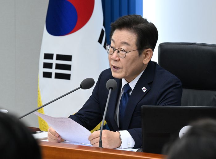 이재명 대통령이 지난 4일 서울 용산 대통령실청사에서 열린 수석보좌관회의에서 발언하고 있다. [김호영 기자]