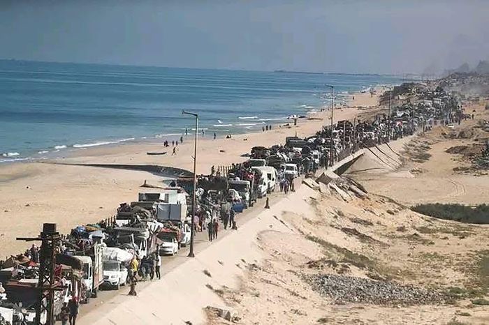 팔레스타인 지역, 가자지구 – 2025년 9월 16일: 피난민 차량 행렬. [TASS 연합뉴스]