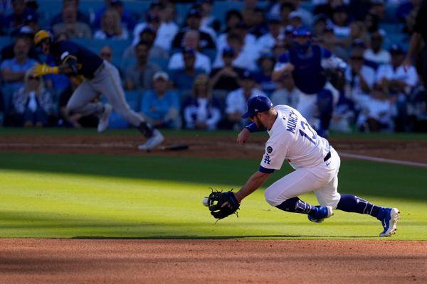 먼시의 2회초 수비는 경기 흐름을 바꿨다. 사진= AP= 연합뉴스 제공