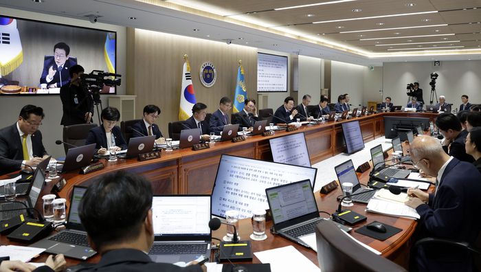 21일 용산 대통령실에서 이재명 대통령 주재로 국무회의가 열리고 있다. [대통령실통신사진기자단]