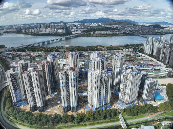 서울 서초구 반포 래미안 트리니원 공사 전경. [삼성물산]