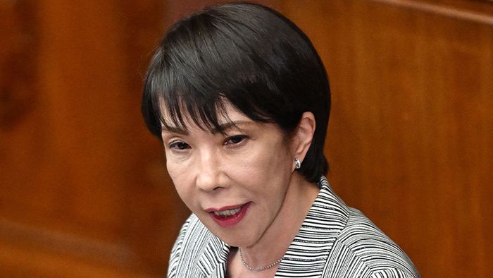 월급을 자진 삭감한 다카이치 사나에 일본 총리가 “워라밸(일과 삶의 균형)을 버리겠다”며 새벽 3시에 출근하는 등의 파격 행보를 보여 눈길을 끈다. [연합뉴스]