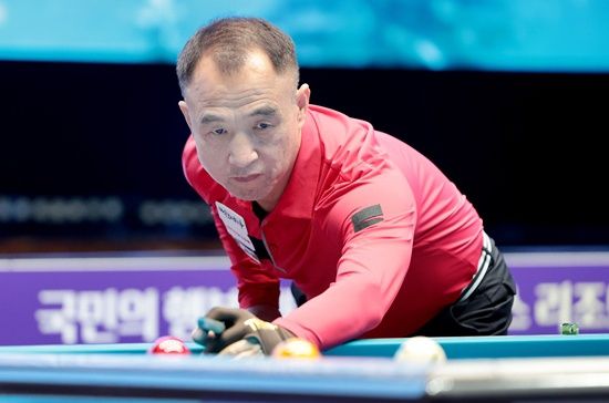 이승진이 10일 강원도 정선군 하이원리조트 그랜트호텔에서 열린 25/26시즌 7차투어 하이원리조트배에서 임성균을 물리치고 두달만에 4강에 진출했다.(사진=PBA)