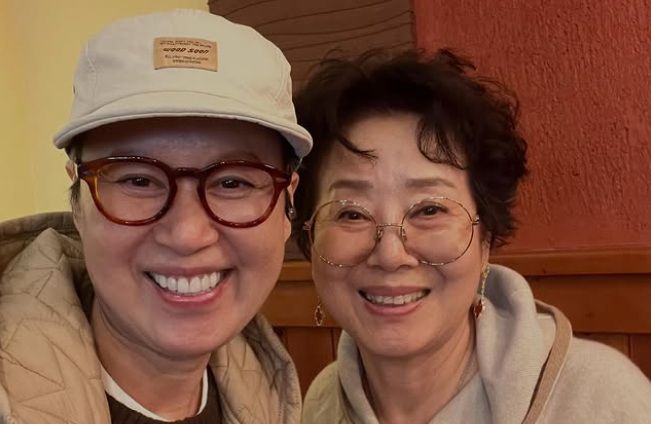 암 투병 중인 개그우먼 박미선이 배우 선우용여와 만났다. [사진출처 = 인스타그램]