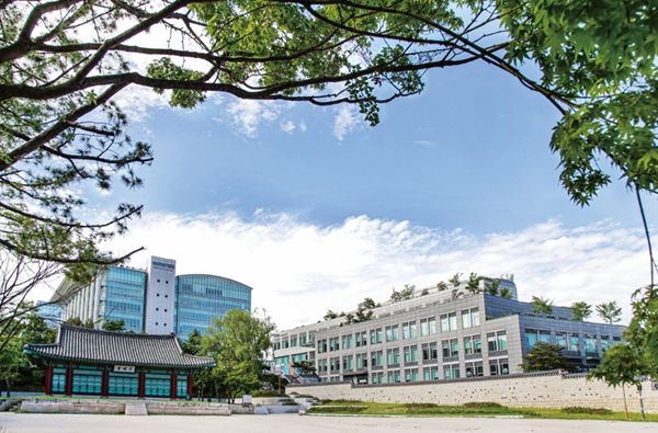 < 성균관대학교 전경 / 출처 : 성균관대학교 >