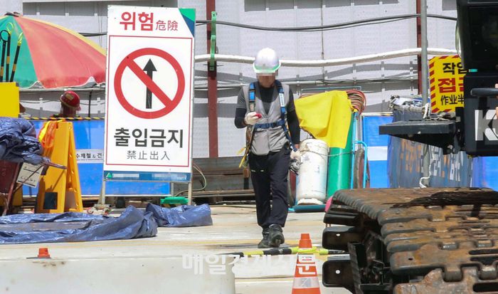 한산한 서울의 한 오피스텔 건설현장[이충우 기자]