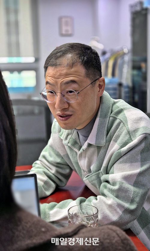 김상욱 더불어민주당 의원이 지난 1일 서울 여의도 국회 의원회관에서 매경AX와 인터뷰하고 있다. [이상현 기자]