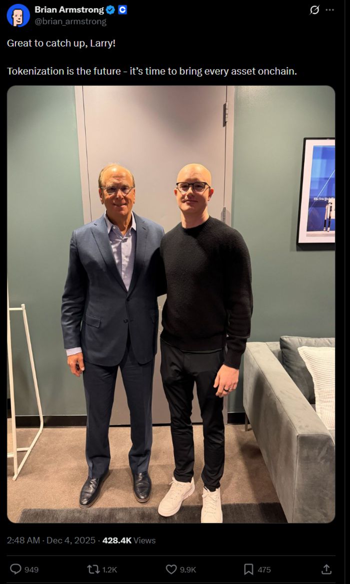 브라이언 암스트롱 코인베이스 CEO(오른쪽)가 4일(현지시간) 래리 핑크 블랙록 회장과 회동한 뒤 자신의 엑스(X)에 공개한 사진. 암스트롱 CEO는 “래리와의 만남은 즐거웠다”며 “토큰화는 미래이며, 모든 자산을 온체인(On-chain)으로 가져올 때가 됐다”고 강조했다. [출처=엑스(X)]