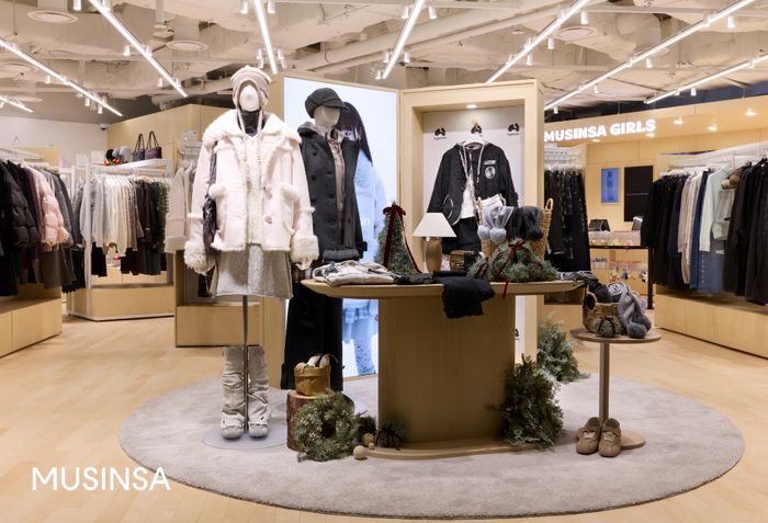 무신사는 여성 패션 전문 큐레이션 공간 ‘무신사 걸즈 타임스퀘어 영등포점’을 열었다고 5일 밝혔다. [무신사 제공]