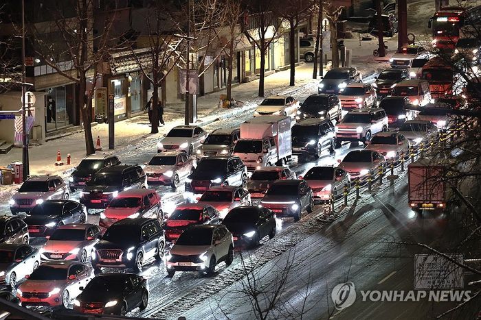 도로 마비. [연합뉴스]