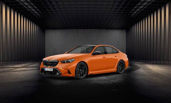 BMW M5 파이어 오렌지 30주년 에디션 [사진 제공=BMW코리아]