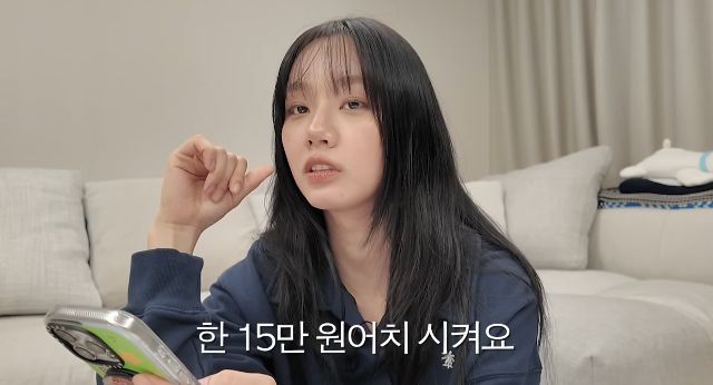 혜리가 ‘혜리버리’ 시리즈를 예고하며 놀라운 배달 음식 스케일을 공개했다.사진=유튜브 채널 ‘혜리’
