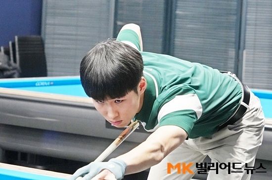 올해 25세 장현준이 하림PBA챔피언십 32강전에서 응오에게 세트스코어 1:3으로 패하며 대회를 마감했다. 그러나 직전 7차투어 16강에 이어 최근 들어 가파른 성장세를 보이고 있다. (사진=PBA)