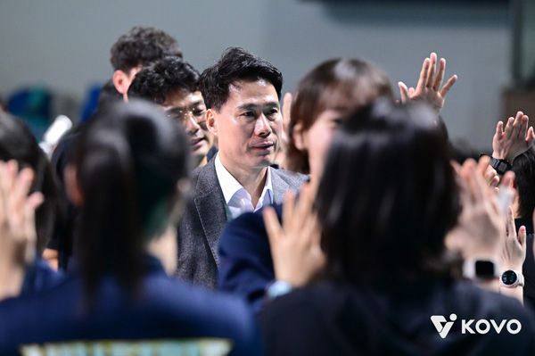 강성형 감독은 좋은 서브를 블로킹 압도의 비결로 꼽았다. 사진 제공= KOVO