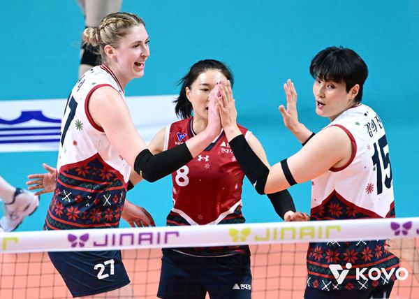 카리와 김희진은 높이의 위력을 보여줬다. 사진 제공= KOVO