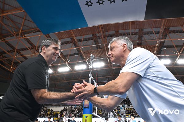 양 팀 감독은 경기전 승리 의지를 다졌다. 사진 제공= KOVO