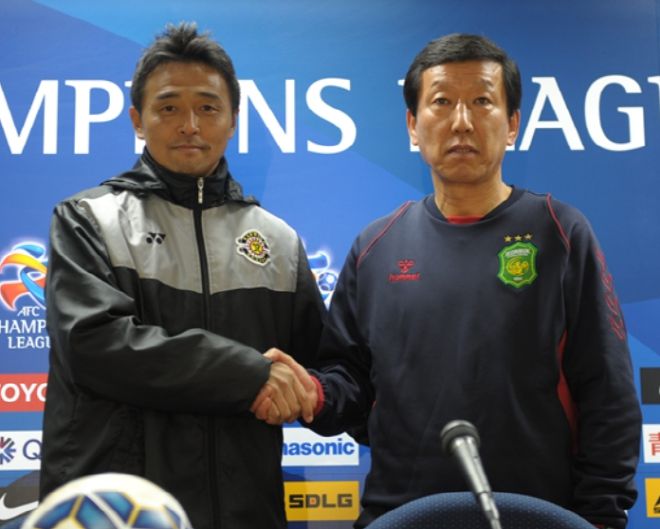 가시와 레이솔 감독으로 아시아축구연맹 챔피언스리그(ACL)에서 전북 현대와 맞대결을 벌였던 요시다 다츠마. 사진=한국프로축구연맹