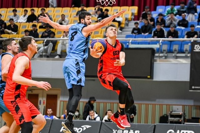 지난해부터 해외 팀들이 참가해 국내 팀들과 경쟁을 펼치고 있는 KXO STOP은 이번 대회 역시 사가미하라(일본), 프리즘(미국) 등이 참가해 2026년 국제대회 티켓을 두고 경쟁을 펼친다. 이번 KXO STOP 우승 팀에게는 내년 스페인에서 개최되는 ‘FIBA 3x3 마타로 챌린저 2026’의 출전권이 주어질 예정이다. 사진=KXO 제공