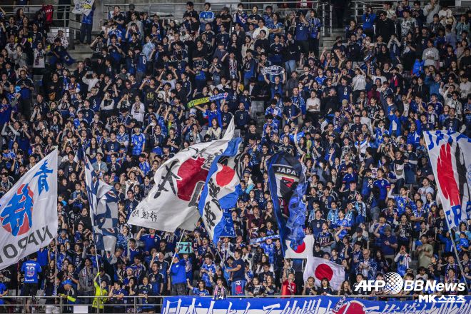 일본 대표팀을 응원하는 일본 팬들. 사진=AFPBBNews=News1