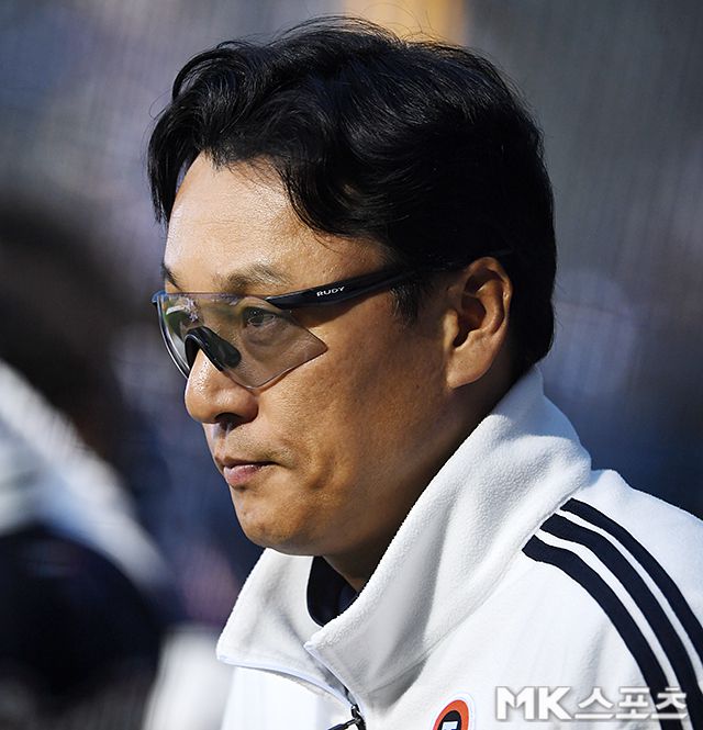 두산의 지휘봉을 잡고 있는 이승엽 감독. 사진(잠실 서울)=천정환 기자
