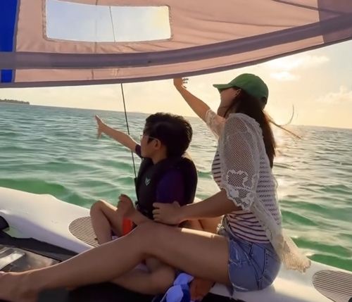 배우 이시영이 이혼 후 아들과 함께 떠난 사이판 여행에서 여전히 눈부신 엄마의 시간을 기록했다. 사진=이시영 SNS