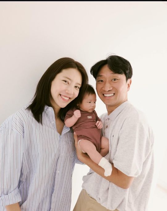 손담비–이규혁 부부의 현실 육아 일상이 그려졌다. 화려한 이미지 뒤에 숨겨진 진심 어린 고백은 시청자의 가슴을 뭉클하게 만들었다.사진=손담비 SNS