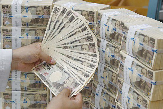 일본이 미국과 중국을 중심으로 한 디지털 통화 패권전쟁에 가세했다. <매경DB>