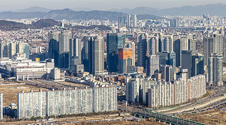 최근 아파트지구에서 지구단위계획구역으로 전환된 ‘이촌아파트지구 지구단위계획’ 적용 단지들. (윤관식 기자)