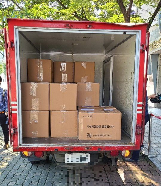 의대생의 85%가 의사 국가고시(국시) 응시를 거부한 가운데 8일 ‘2021년도 제85회 의사국가시험 실기시험’이 예정대로 시작됐다. 이태윤 기자