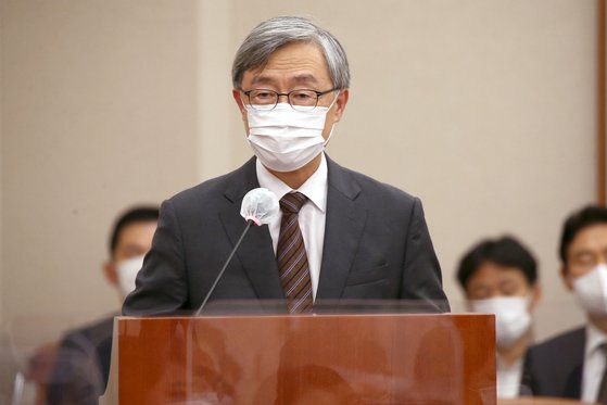 최재형 감사원장이 지난 1일 국회에서 열린 법제사법위원회 전체회의에서 인사말을 하고 있다. [연합뉴스]