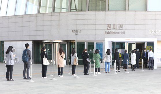 지난 5월 재개관 당시 서울 용산동 국립중앙박물관 입장 모습. 뉴시스
