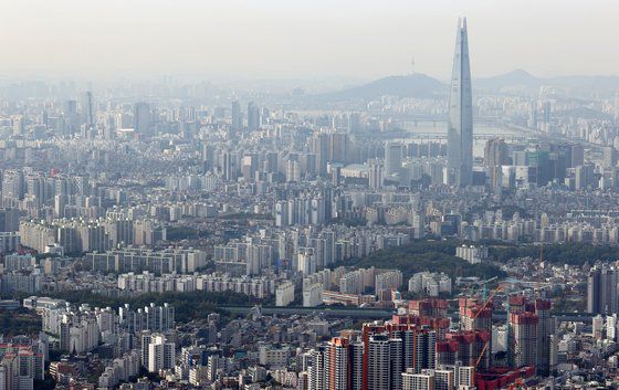 15일 서울 송파, 강남 일대 아파트 단지. 연합뉴스