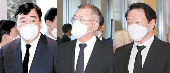 26일 이건희 회장 빈소를 조문한 정·재계 인사들. 왼쪽부터 싱하이밍 중국대사, 정의선 현대자동차그룹 회장, 최태원 SK그룹 회장. [사진공동취재단], [연합뉴스]