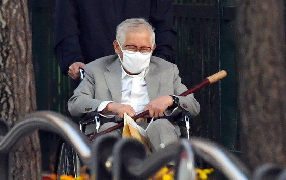 12일 오후 경기도 수원구치소를 나서는 이만희 총회장. 뉴스1