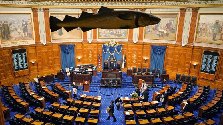 메사추세츠 주 선거인단이 14일 투표를 하기 위해 의사당에 도착하고 있다. AP=연합뉴스