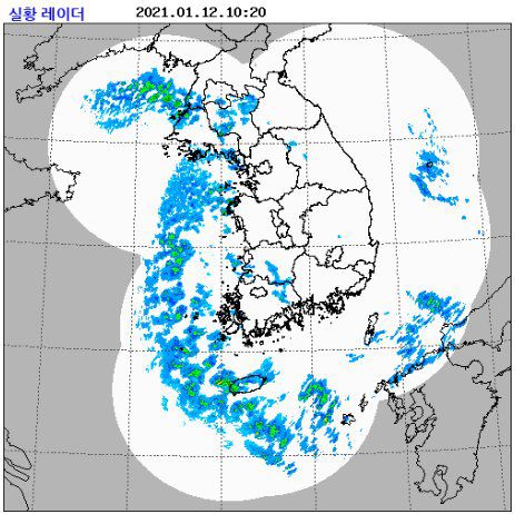 서해상에서 눈비를 내리는 구름이 오후부터 수도권을 시작으로 눈비를 내린다. 자료 기상청