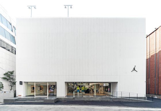 서울 신사동 가로수길에 문을 연 나이키의 복합문화공간 '조던 서울' 전경. 사진 나이키 코리아