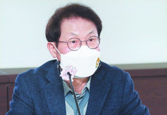 조희연 서울교육감이 지난 10일 오전 서울 종로구 서울시교육청에서 열린 학생 봉사활동 활성화를 위한 업무협약식에서 인사말을 하고 있다. 연합뉴스