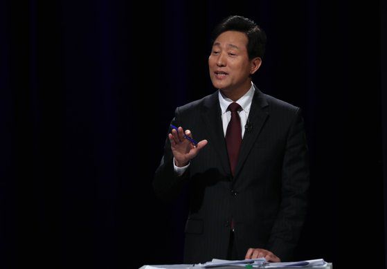 국민의힘 오세훈 서울시장 후보가 29일 밤 진행된 MBC 100분토론에서 발언하고 있다. 오종택 기자