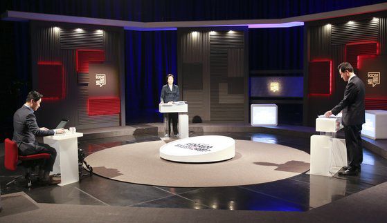 4·7 서울시장 보궐선거 더불어민주당 박영선, 국민의힘 오세훈 후보가 29일 밤 첫 TV 토론을 벌였다. 국회사진기자단