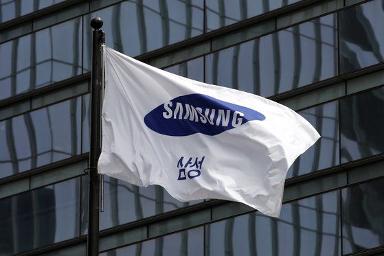 서울 서초구 삼성 사옥의 깃발. 뉴스1