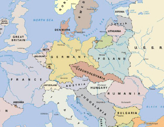 제1차세계대전 후 유럽 지도의 모습. 옛 독일, 오스트리아-헝가리, 러시아 사이에 많은 신생국이 등장했다. 이중 폴란드는 독일, 소련 모두 반드시 회복할 고토로 여겼다. [wikipedia.org]