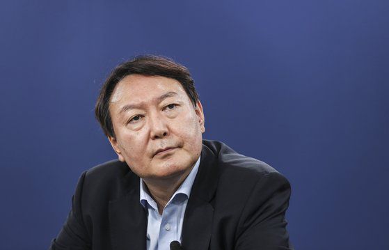 윤석열 전 검찰총장이 한국 외교안보의 중심축이 미국이어야 한다는 점을 분명히 했다. 사진은 14일 오후 서울 마포구 상암동 중앙일보 본사에서 인터뷰하는 윤 전 총장. 김경록 기자