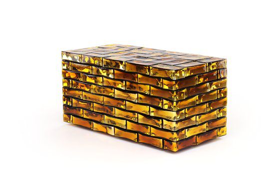 유리 조각으로 유명한 프랑스의 설치 미술가 장 미셸 오토니엘의 트렁크 작품.