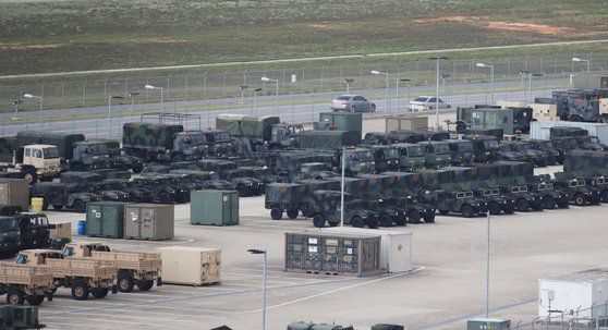 한미 군 당국은 지난 16일 연합군사훈련에 돌입했다. 사진은 경기도 평택시 캠프 험프리스 모습. [연합뉴스]