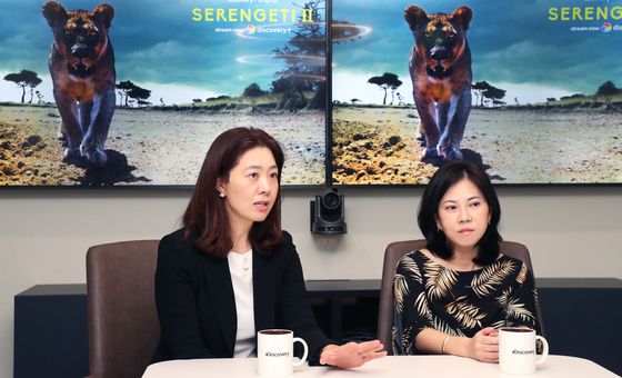 이지영 디스커버리 채널 아태 콘텐츠 전략 겸 한·일총괄 제너럴 매니저(수석부사장 ·왼쪽 )와 조설미 디스커버리 채널 코리아 총괄 [사진 디스커버리 채널 코리아]