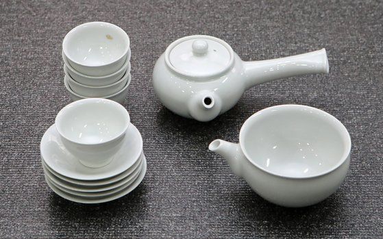 김윤일 부산시 경제부시장의 다기세트