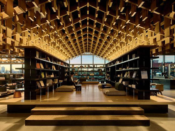 한옥 지붕 연상케 하는 미국 뉴욕시 맨해튼의 '제네시스 하우스 뉴욕' 2층의 '티 파빌리온' 겸 라이브러리. 사진 연합뉴스